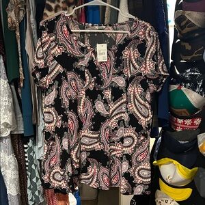 Elegant Paisley Short Sleeve Top